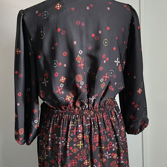 Express Women’s Floral Maxi Dress Striking High Low Surplice Faux Wrap V-Neck - Picture 8 of 13